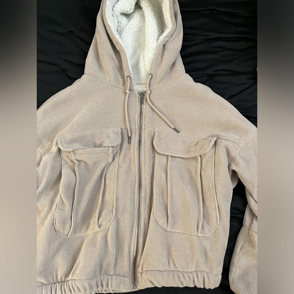 Tan sweater - Picture 2 of 4